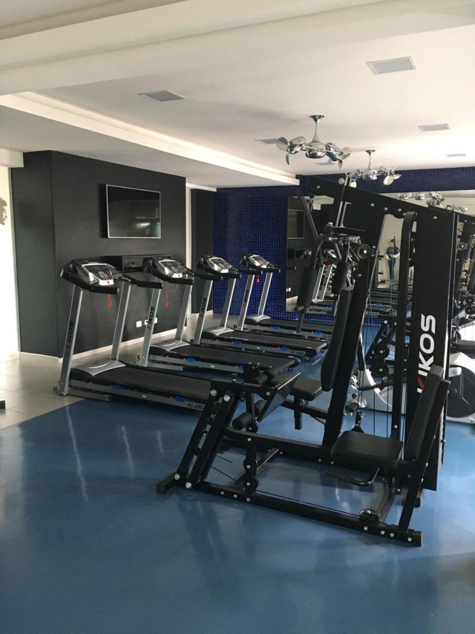 Estudio moderno com linda vista para a Serra Curitiba Bagian luar foto